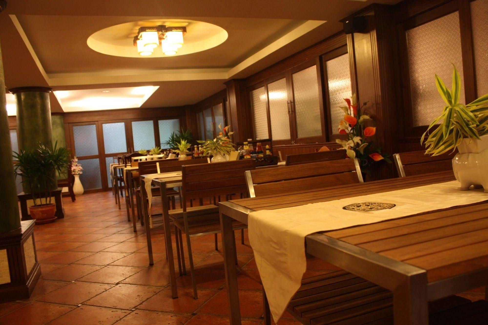 Opal House Hotel & Restaurant Ban Nong Tabaek Exteriör bild